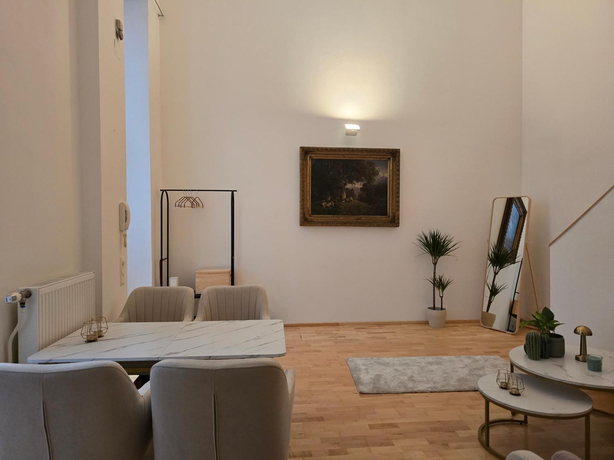 Apartment Charmante Hofwohnung Im Herzen Von Vienna